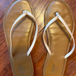 These are pink sandals by Mossimo in size 7
